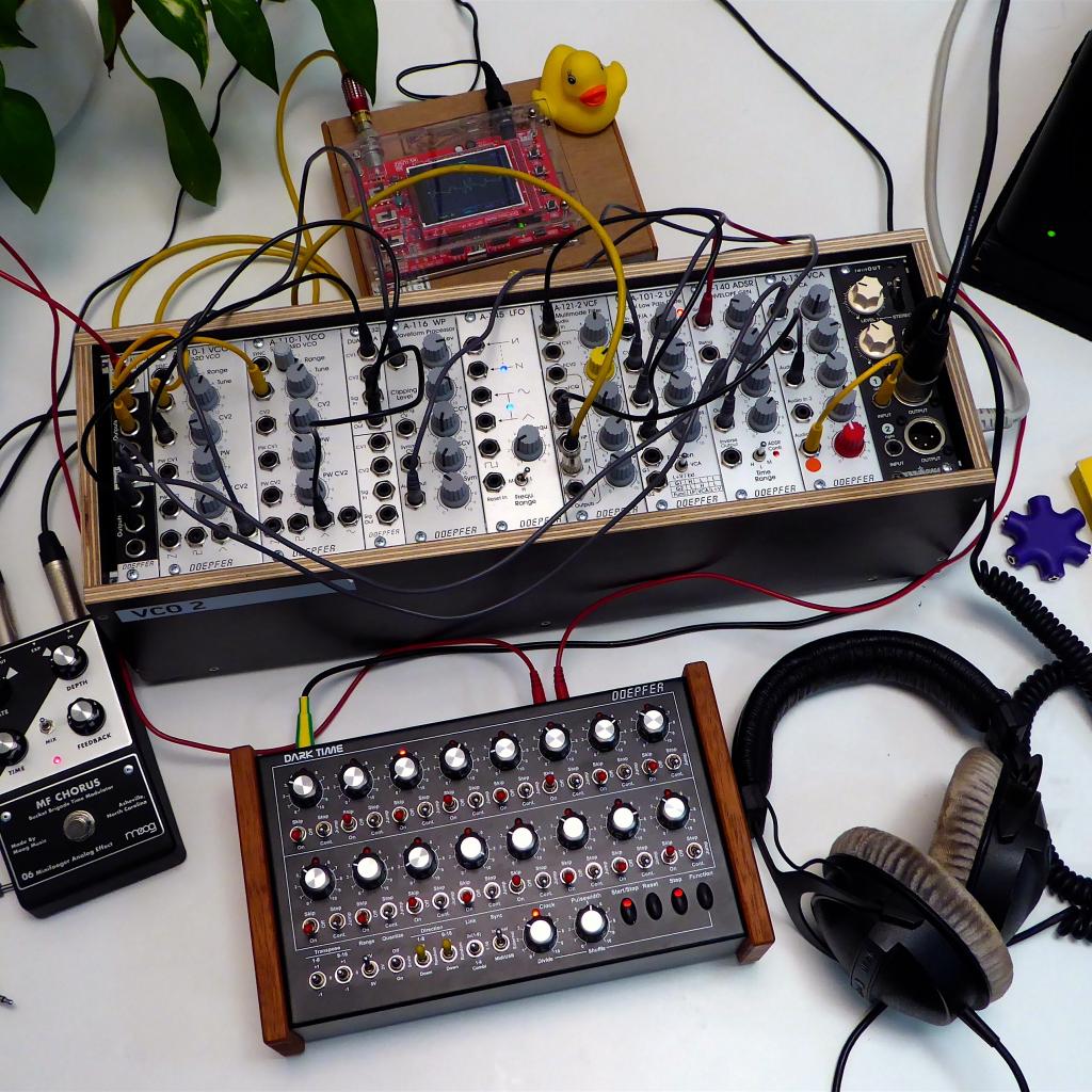 Modular Synthesizer Ensemble Gammon