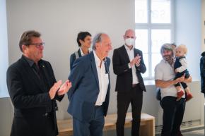 Salon Krenek Pre-Opening Krems Hauptraum Besucher