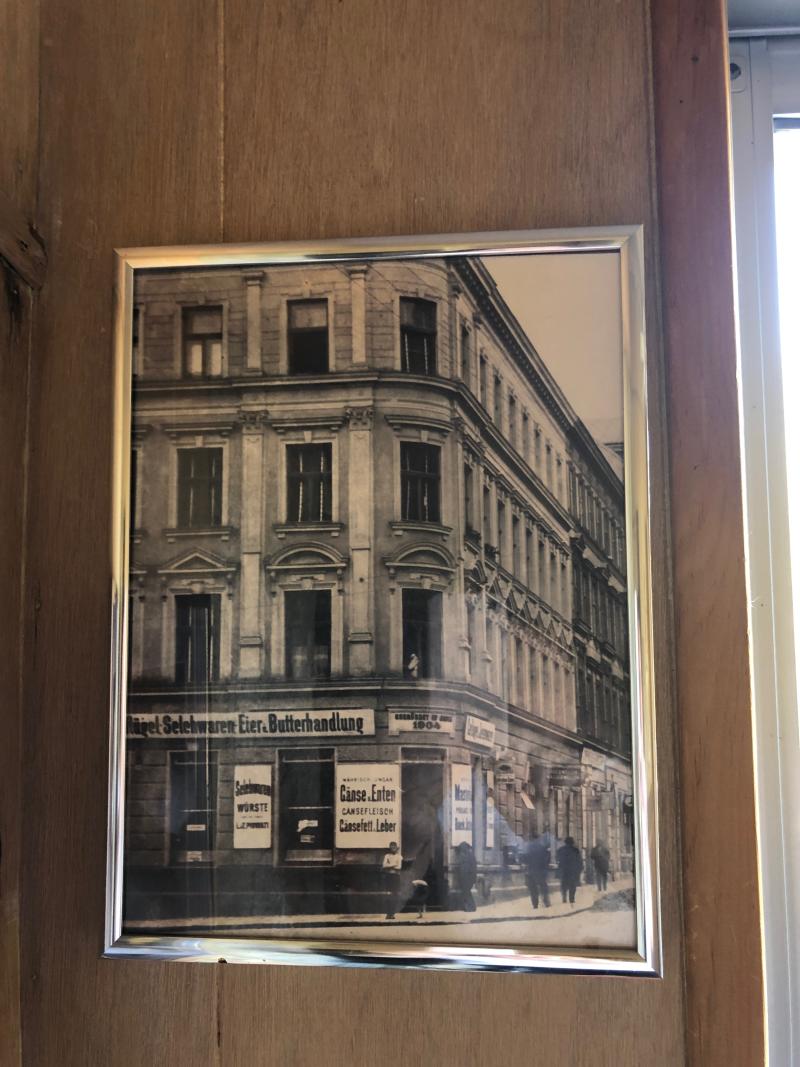 Bild von Ernst Kreneks Geburtshaus in der Argauergasse im 18. Wiener Gemeindebezirk